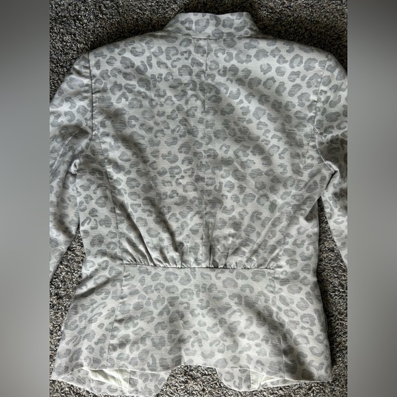 Armani Exchange animal printed women’s linen blend blazer size 4 - Picture 10 of 13